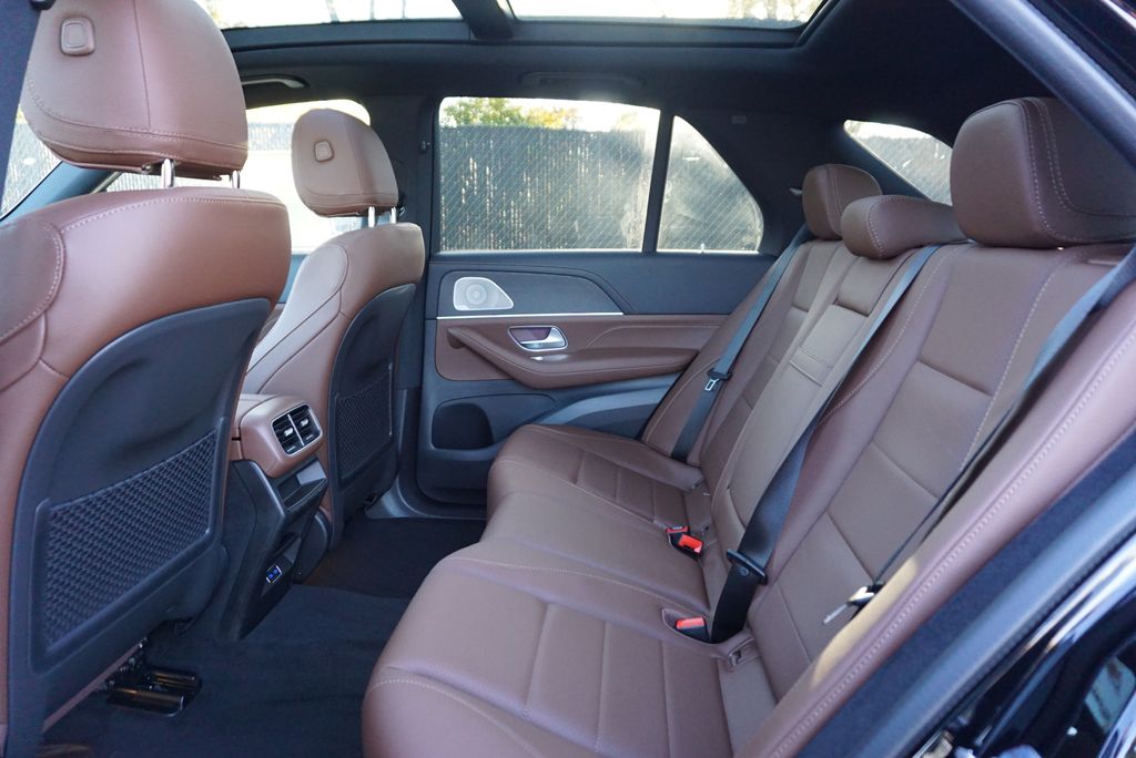 Thumbnail: 2026 Mercedes-Benz GLE - 13