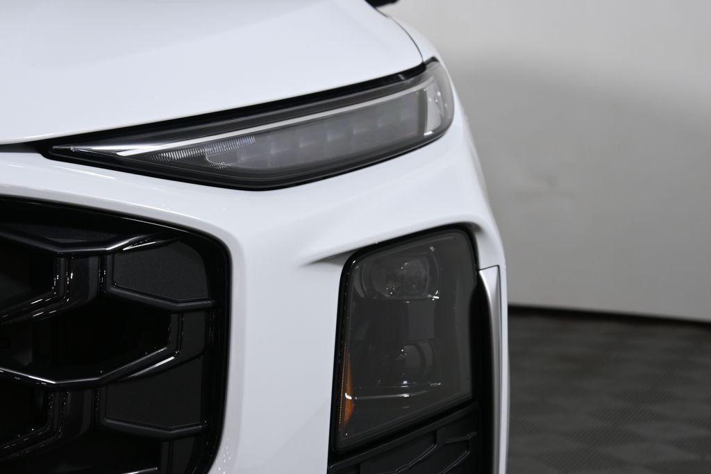 Thumbnail: 2026 Audi Q3 - 11