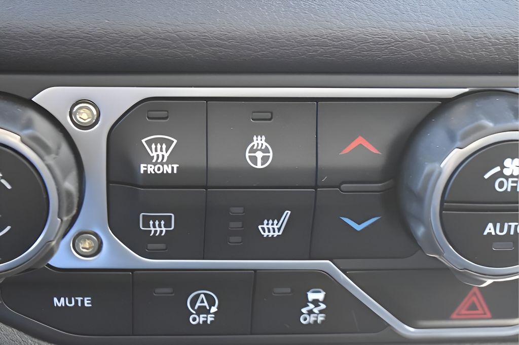 New Car 2025 Jeep Gladiator  Sport For Sale Under $40,000 In Austin, Texas