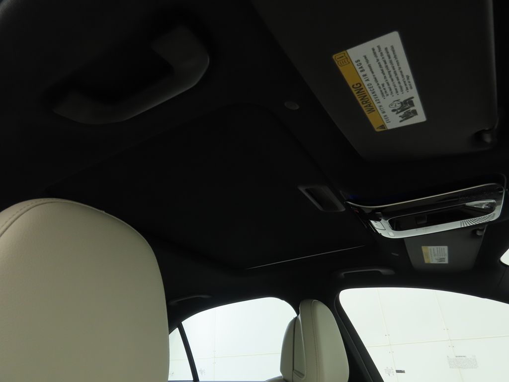 Thumbnail: 2025 Mercedes-Benz C-Class - 20