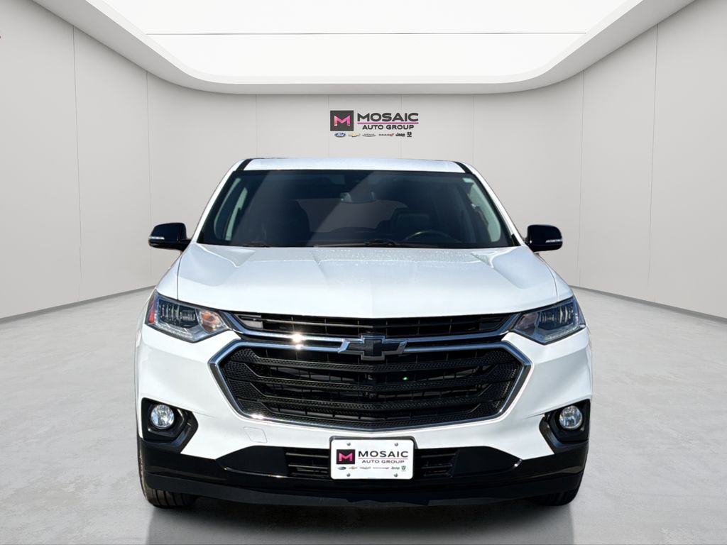 Used 2019 Chevrolet Traverse Premier with VIN 1GNEVKKW1KJ210583 for sale in Zumbrota, Minnesota