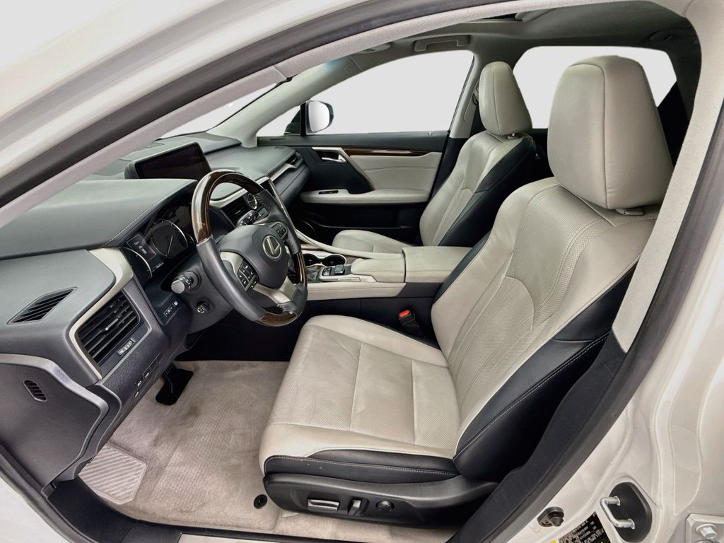 Thumbnail: 2017 Lexus RX - 18