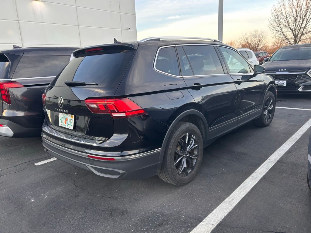 2022 Volkswagen Tiguan 2.0T SE 3