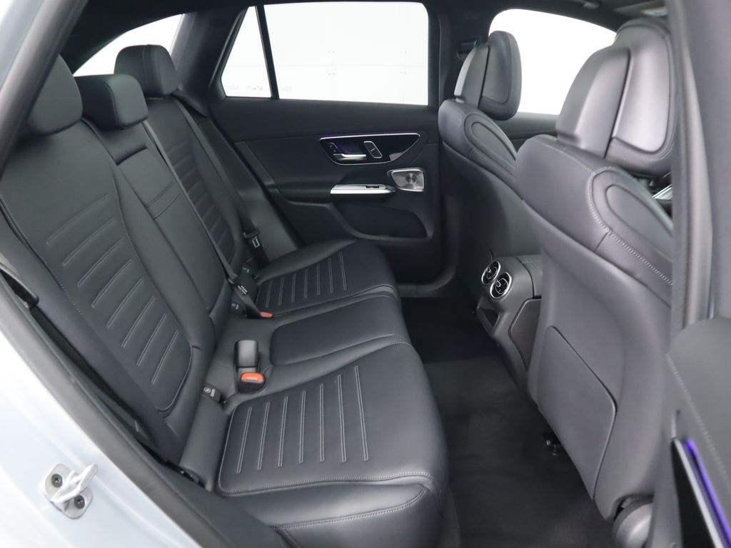 2024 Mercedes-Benz GLC 300 24