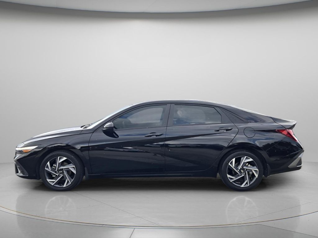 2025 Hyundai Elantra - $19,999