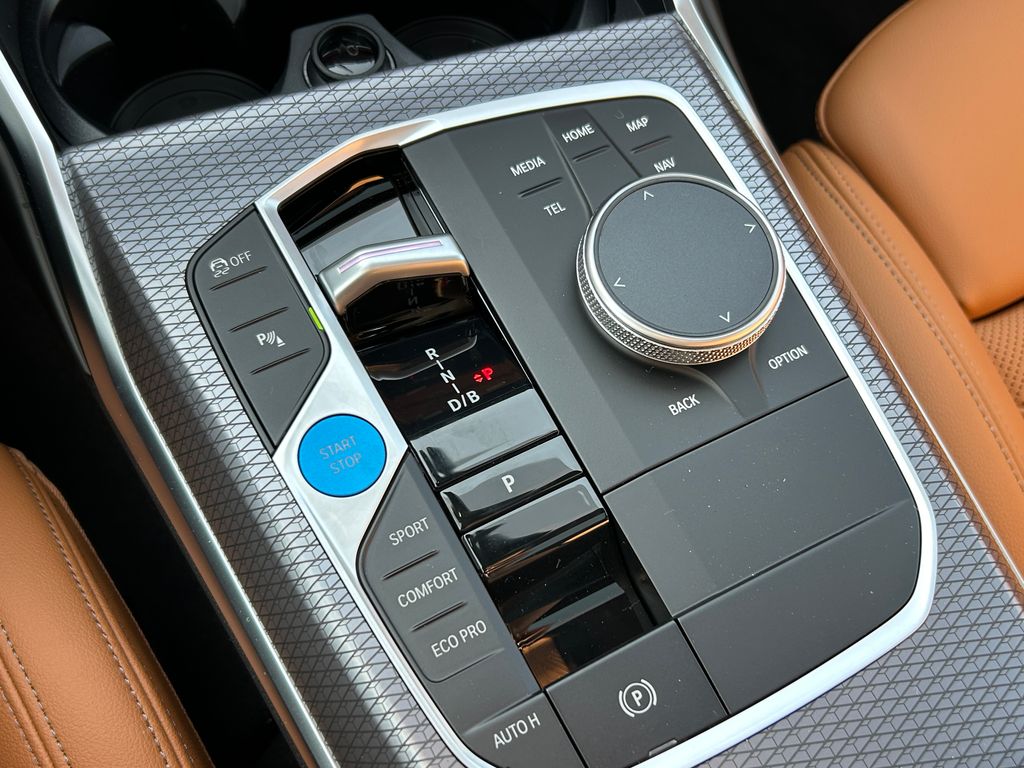Thumbnail: 2026 BMW i4 - 28