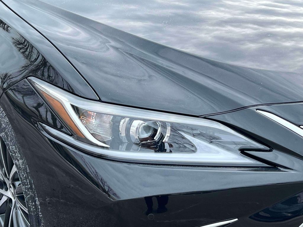 new 2025 Lexus ES car, priced at $47,844