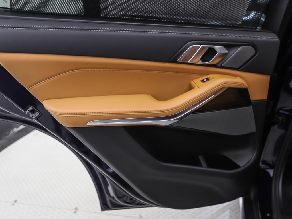 Thumbnail: 2026 BMW X5 - 18