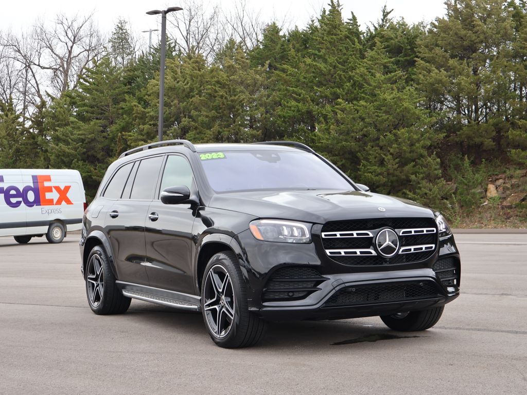 View vehicle photo 3