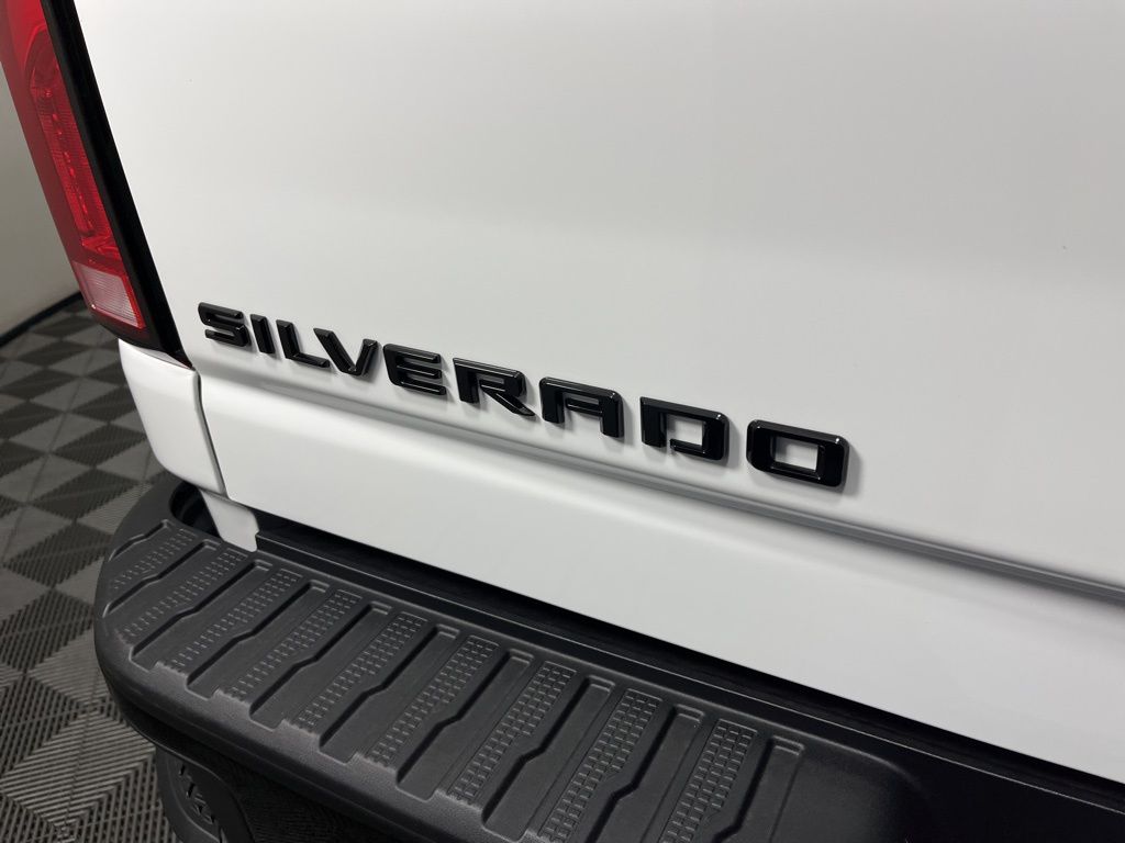 Thumbnail: 2025 Chevrolet Silverado 2500 - 24