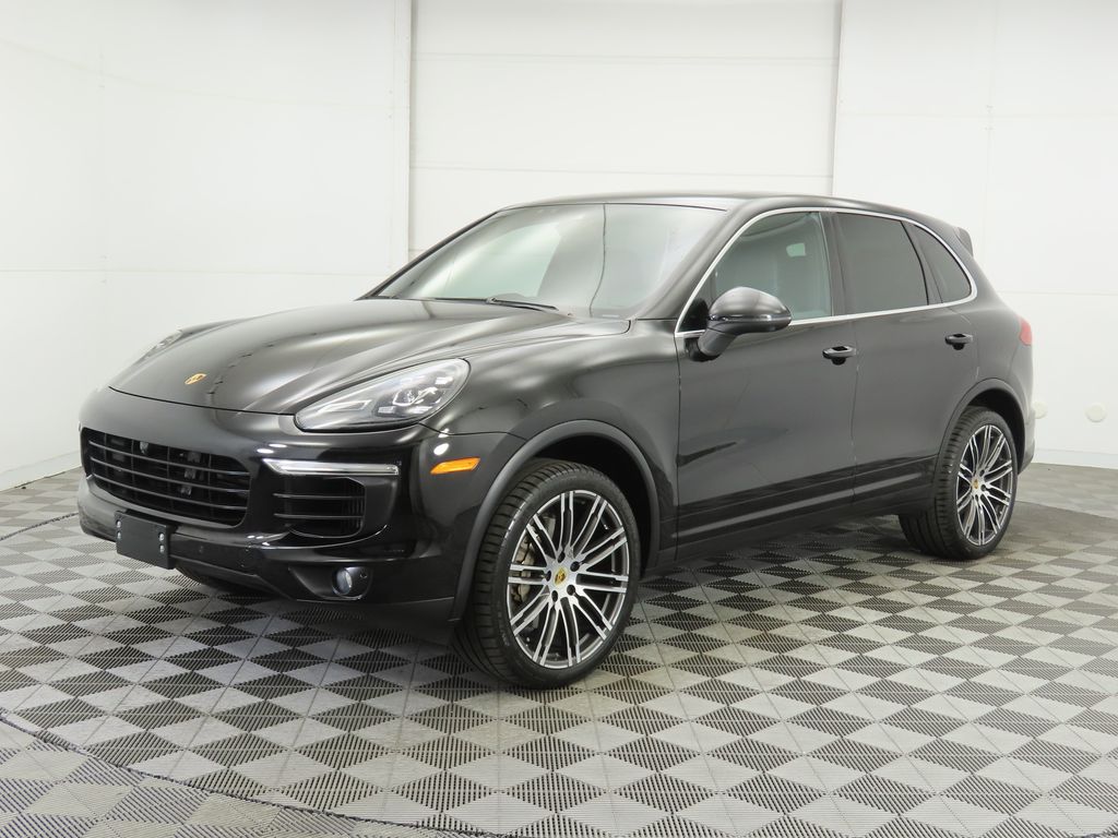 2016 Porsche Cayenne S Hero Image