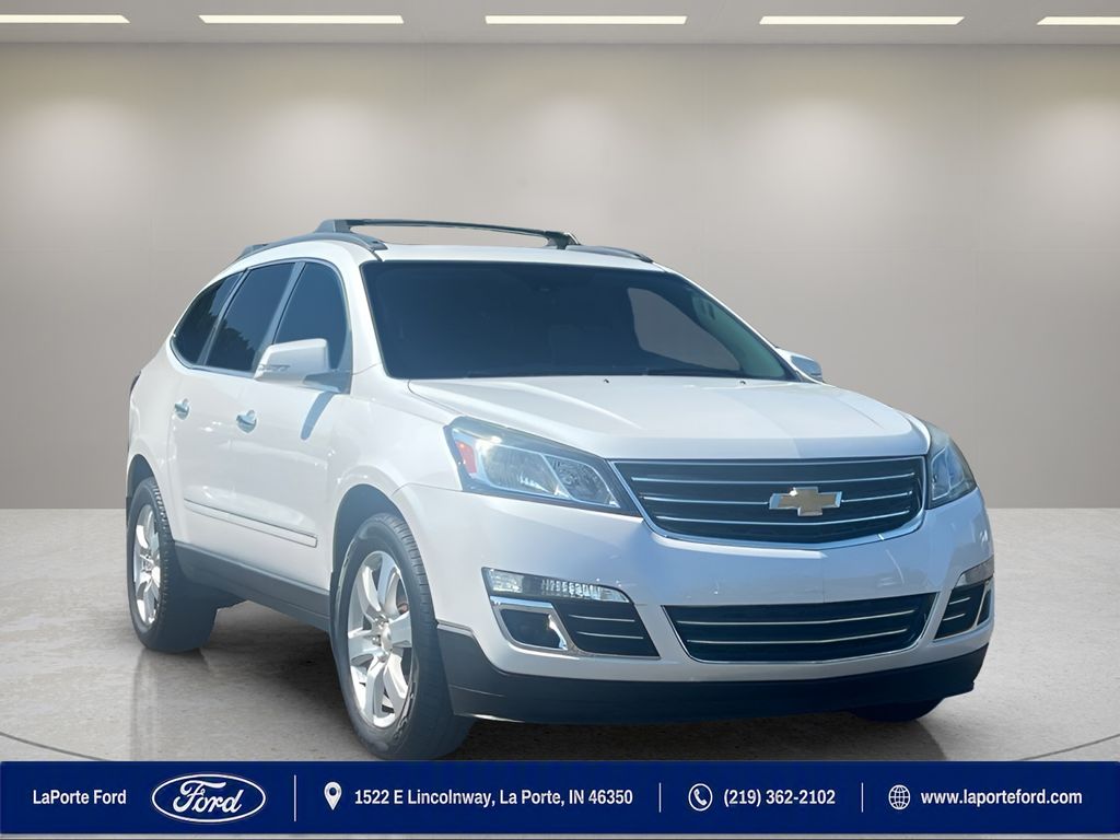 White (Iridescent Pearl Tricoat) 2017 Chevrolet Traverse SUV / Crossover All-Wheel Drive 6-Speed Automatic