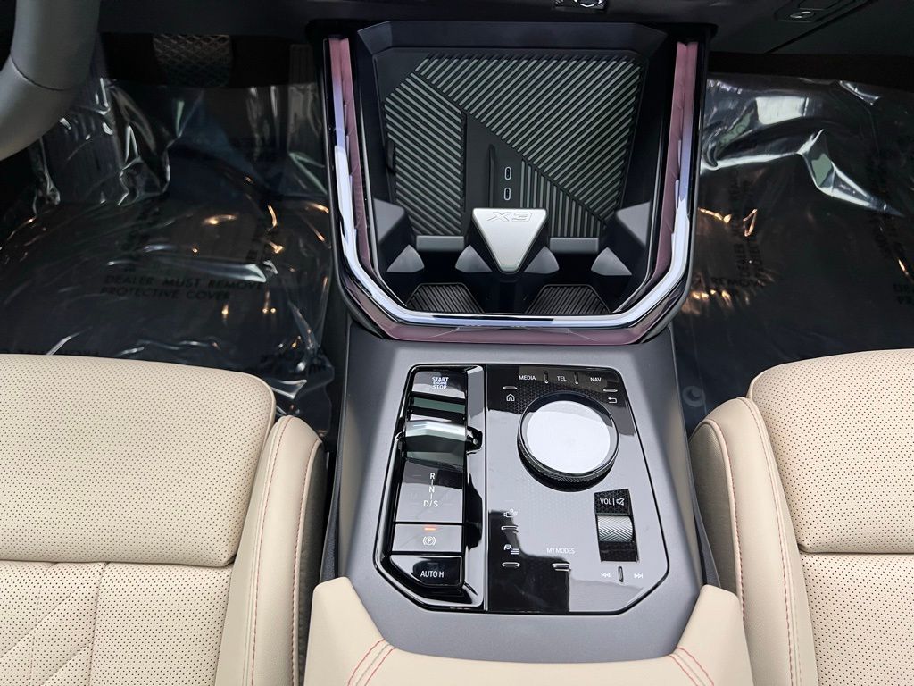 Thumbnail: 2026 BMW X3 - 11