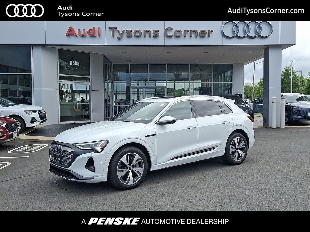 2024 Audi Q8 e-tron Premium Plus -
                  Vienna, VA