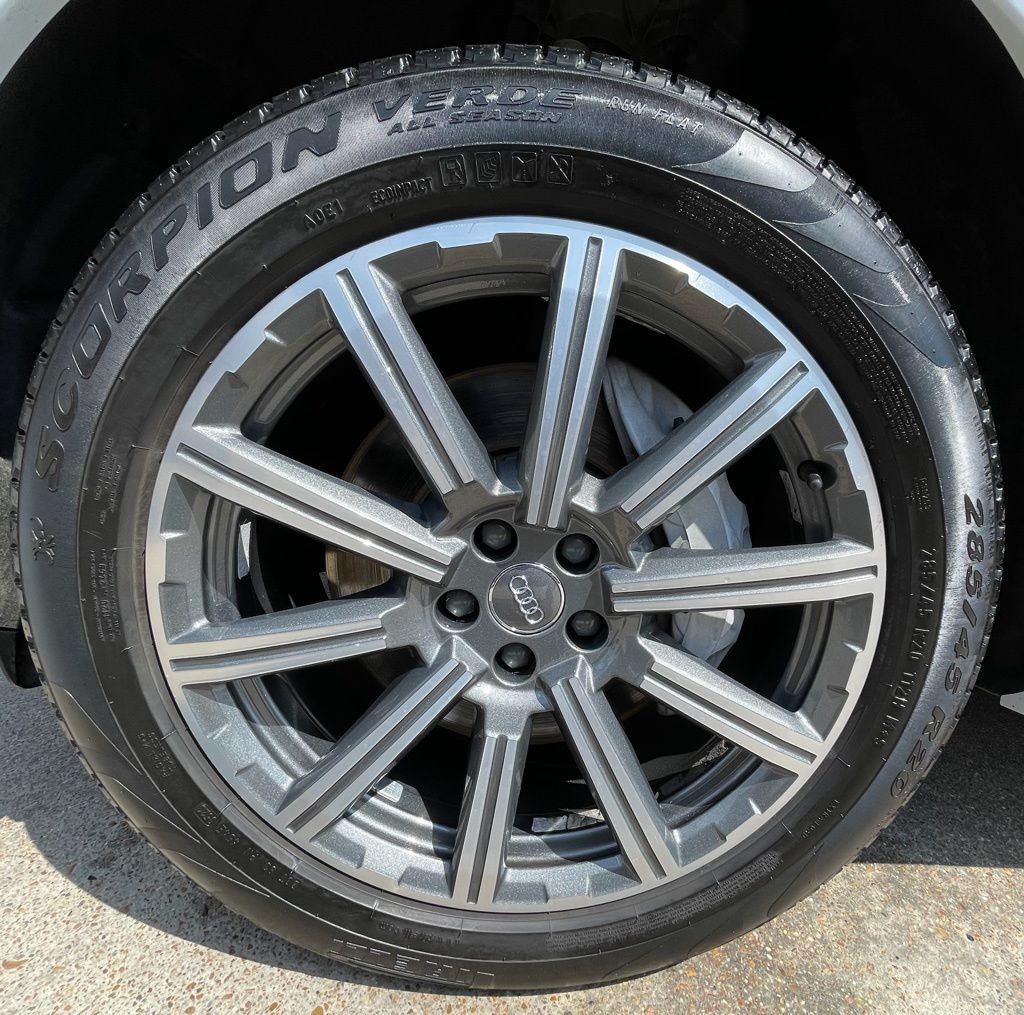 2017 Audi Q7 2.0T Premium Plus White at Autostrade