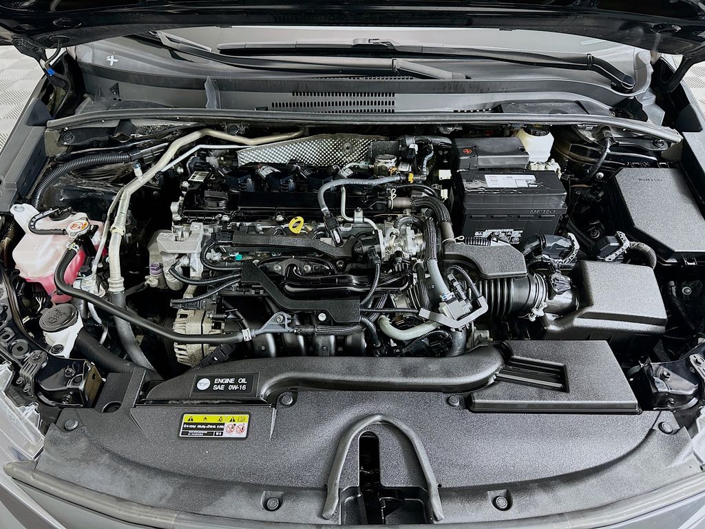 Thumbnail: 2023 Toyota Corolla - 28