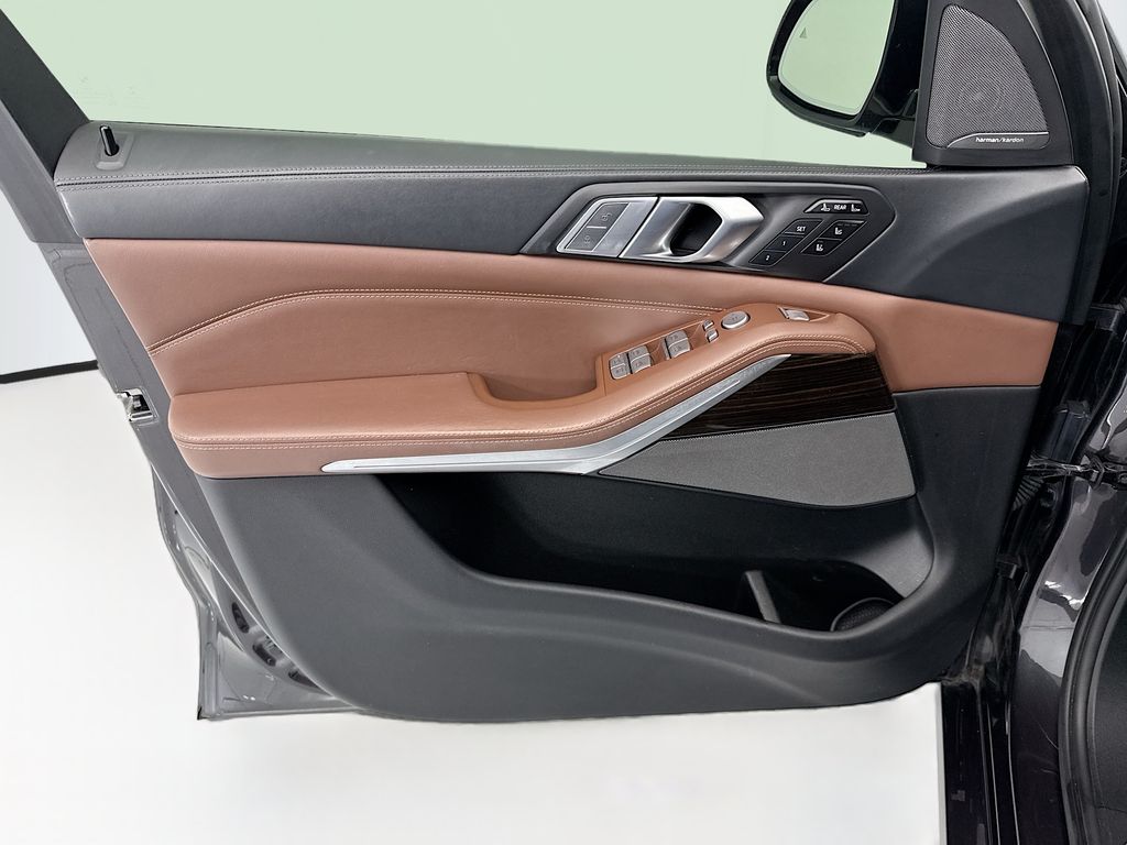 Thumbnail: 2020 BMW X7 - 24
