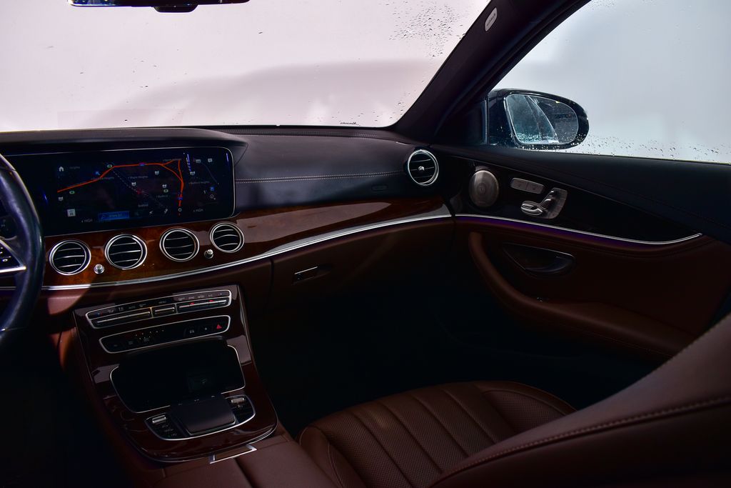 Thumbnail: 2023 Mercedes-Benz E-Class - 22