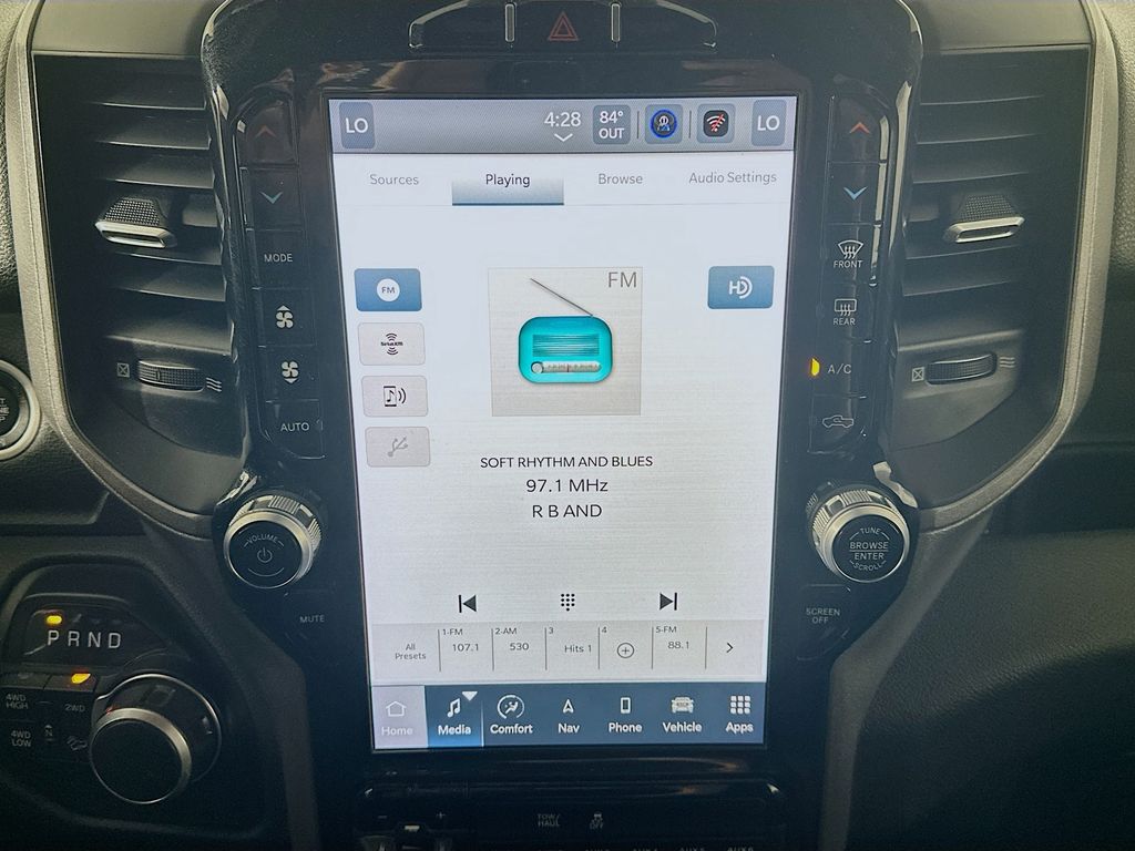 Used 2022 White Ram Tradesman image 17