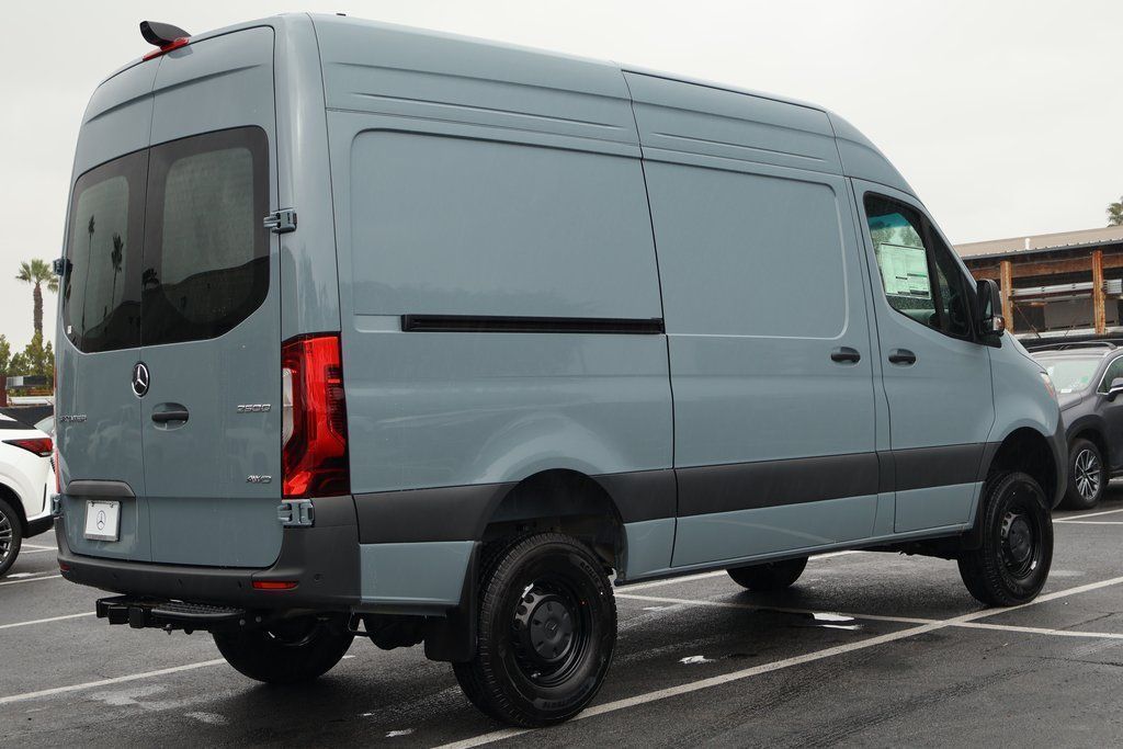 Thumbnail: 2026 Mercedes-Benz Sprinter - 2