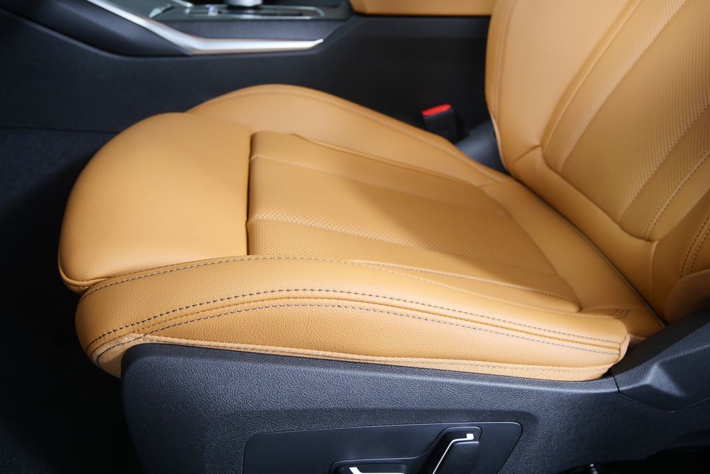 Thumbnail: 2026 BMW 2 Series - 10