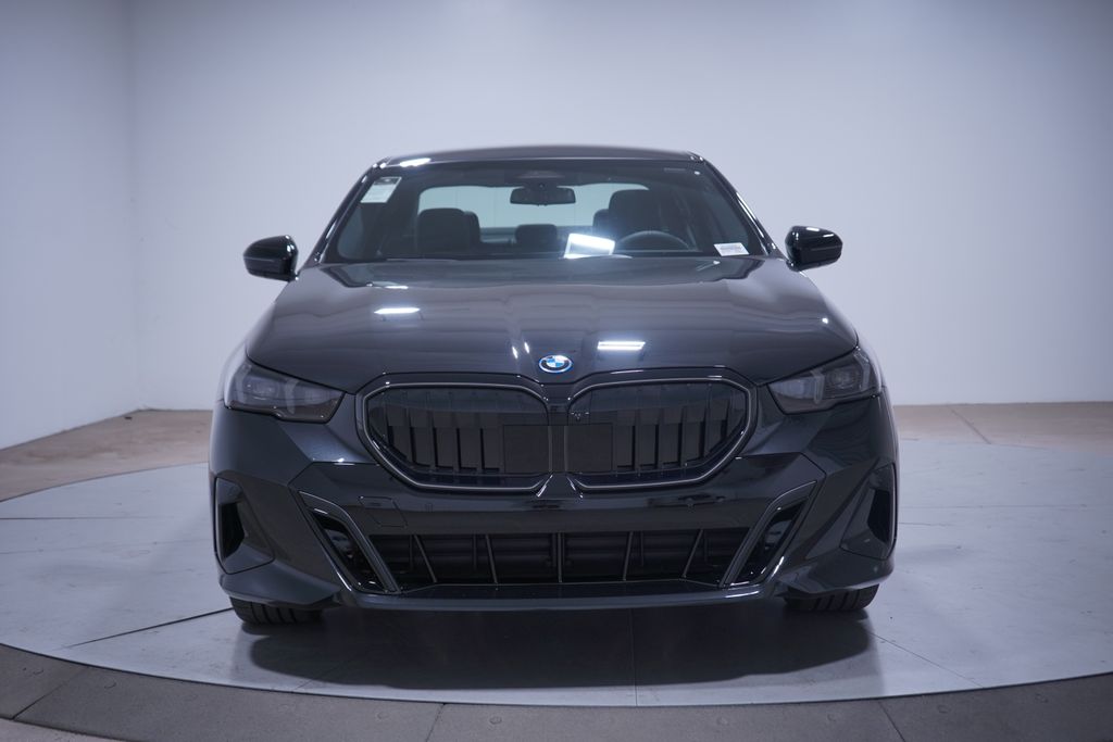 Thumbnail: 2026 BMW 5 Series - 4