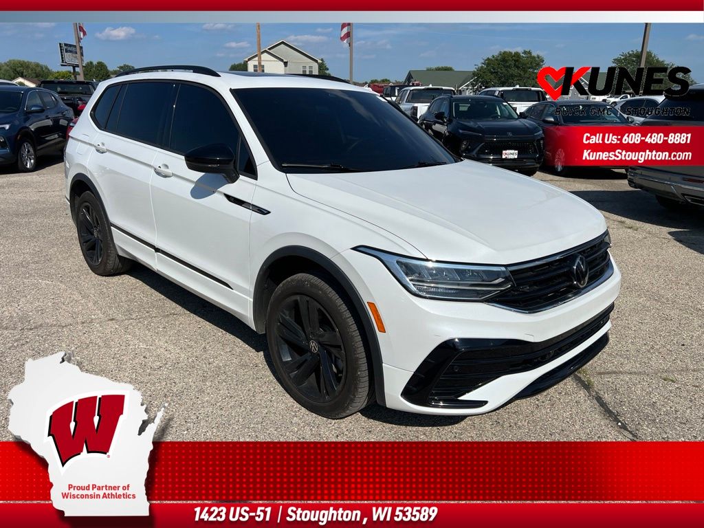 Opal White 2024 Volkswagen Tiguan SUV / Crossover All-Wheel Drive 8-Speed Automatic