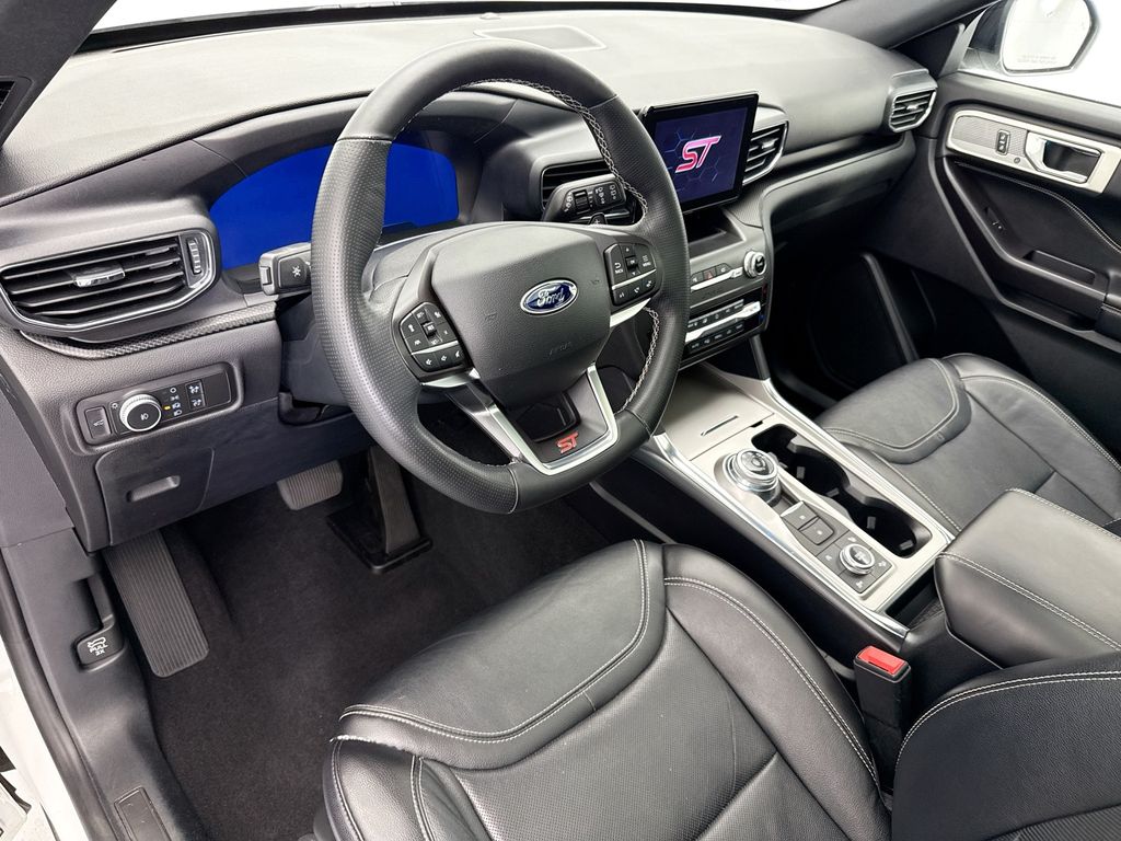Thumbnail: 2020 Ford Explorer - 9