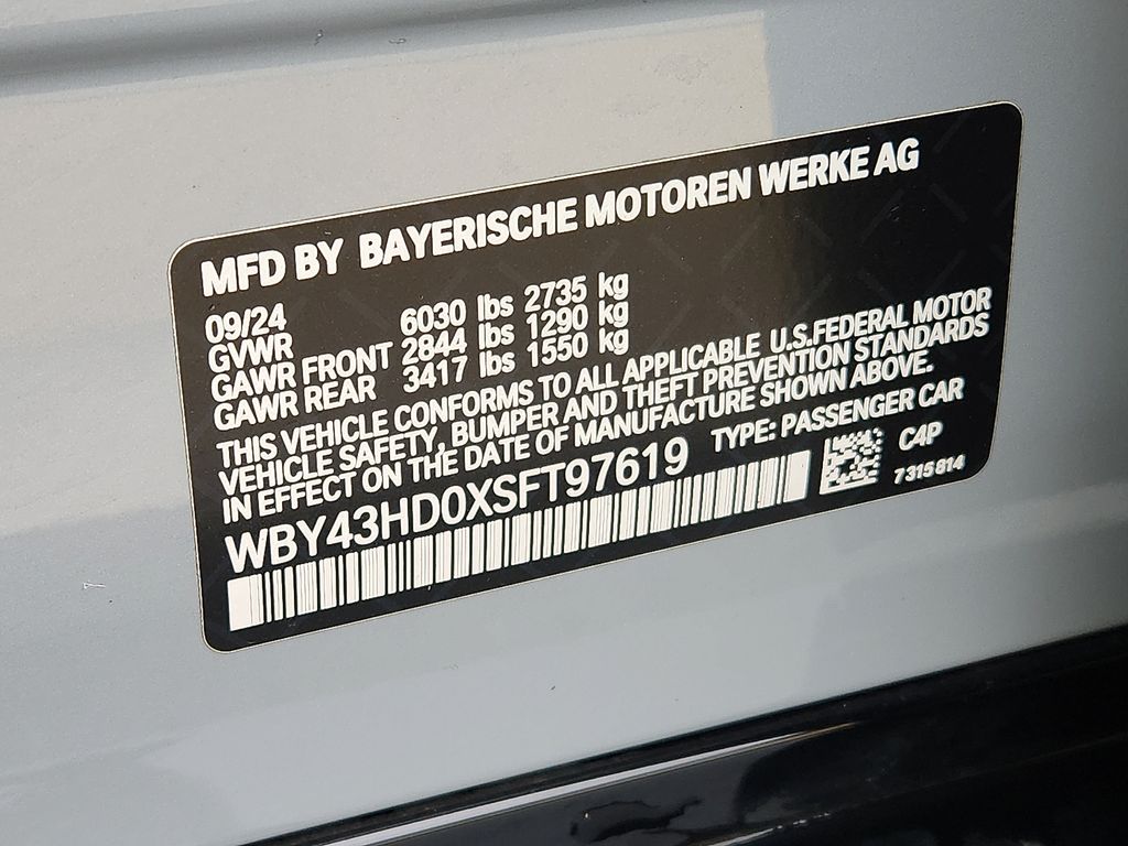 Thumbnail: 2025 BMW i4 - 29