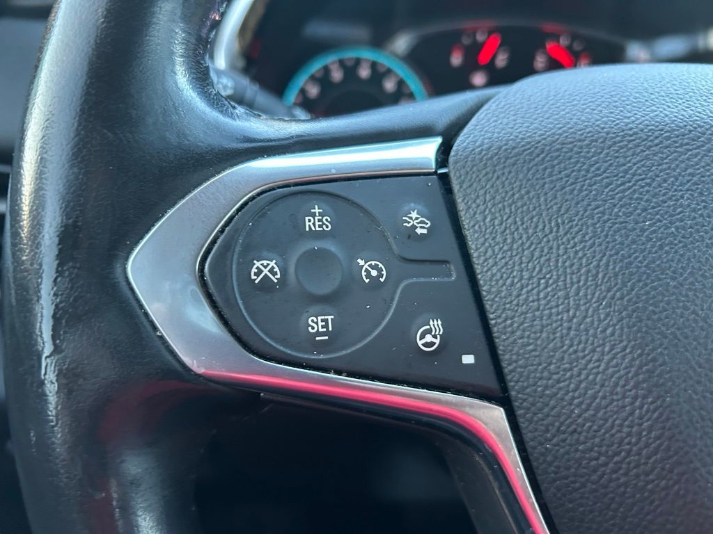 Thumbnail: 2020 Chevrolet Traverse - 21