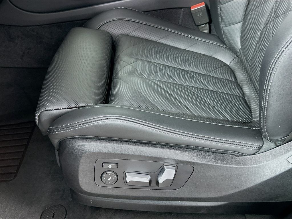 Thumbnail: 2025 BMW X5 - 20