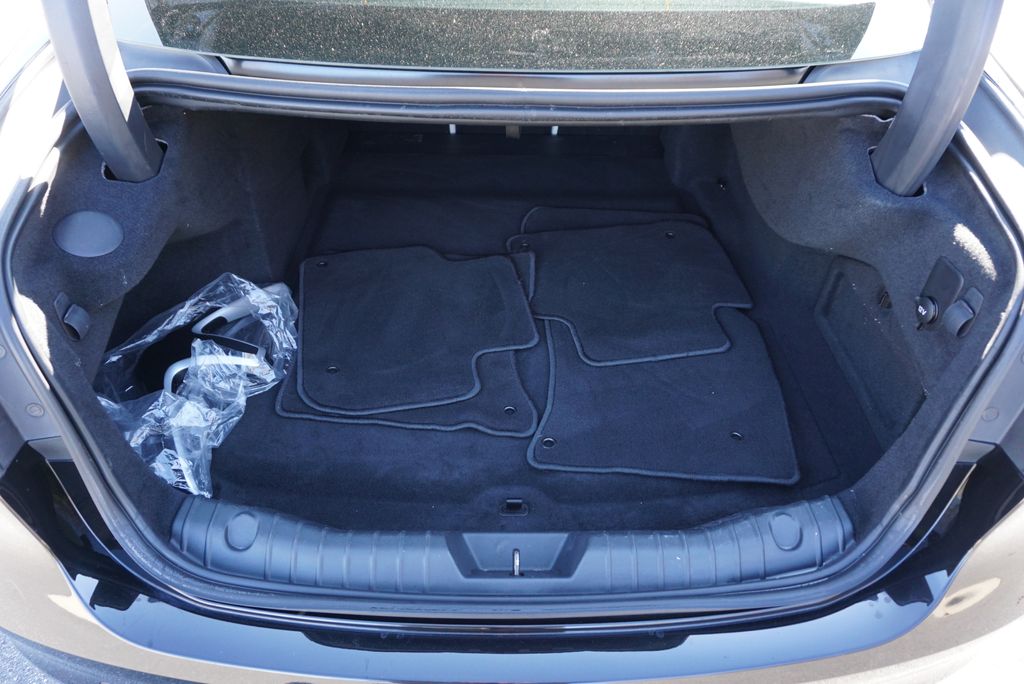 Thumbnail: 2024 Jaguar XF - 18