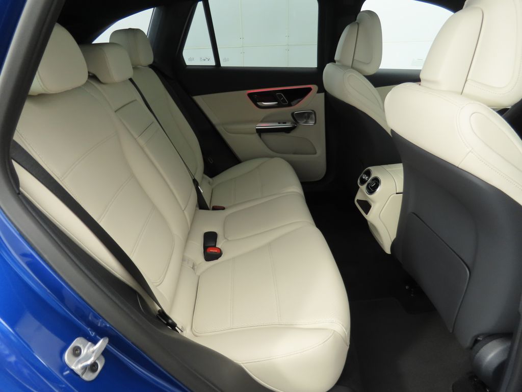 Thumbnail: 2026 Mercedes-Benz GLC - 22