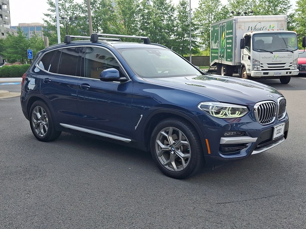 Thumbnail: 2021 BMW X3 - 3