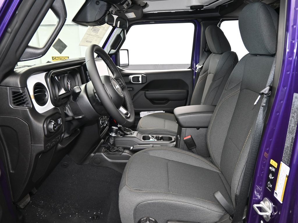 New 2026 reign Jeep Sport S image 11