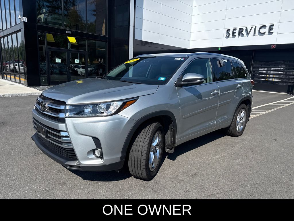 Celestial Silver Metallic 2018 Toyota Highlander SUV / Crossover All-Wheel Drive 8-Speed Automatic