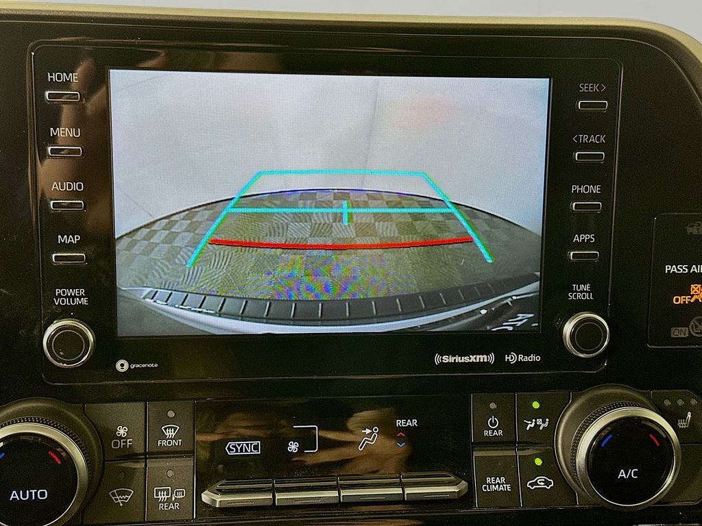 Thumbnail: 2022 Toyota Highlander - 13