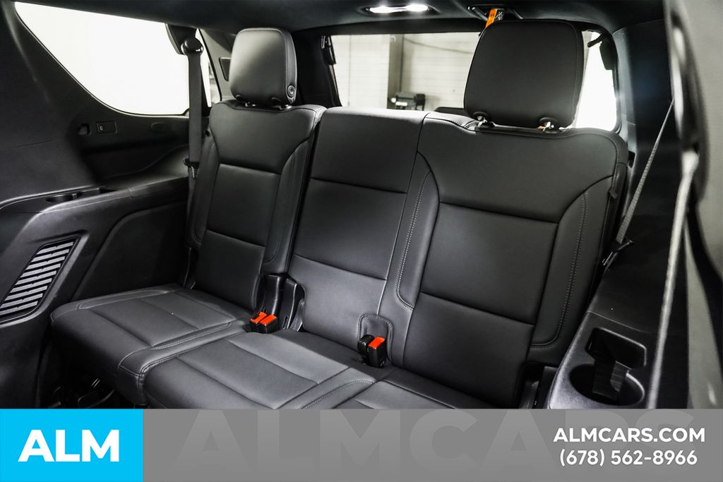 Used 2025 Black Chevrolet LT image 19