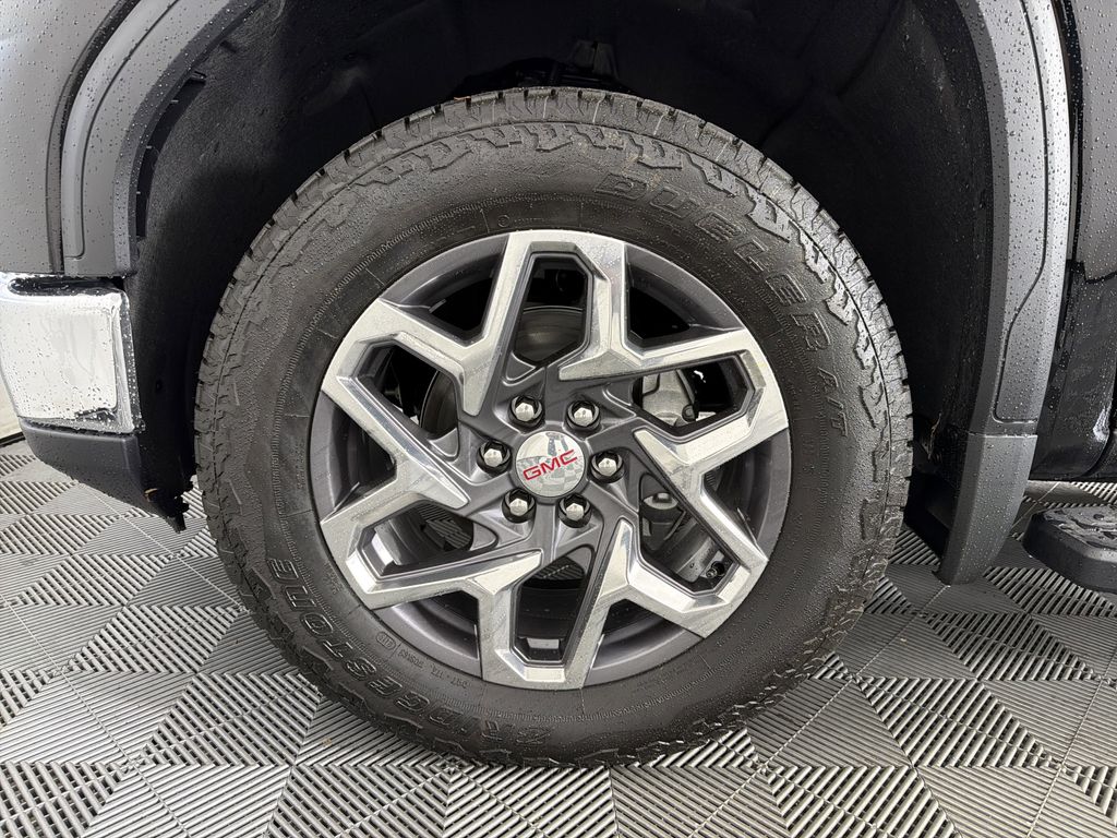 new 2026 GMC Sierra 1500 car, priced at $59,420