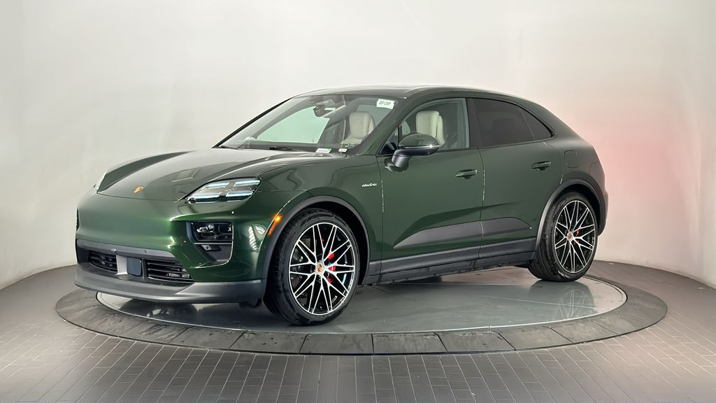 Thumbnail: 2025 Porsche Macan - 1