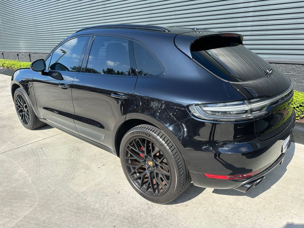 Thumbnail: 2020 Porsche Macan - 3