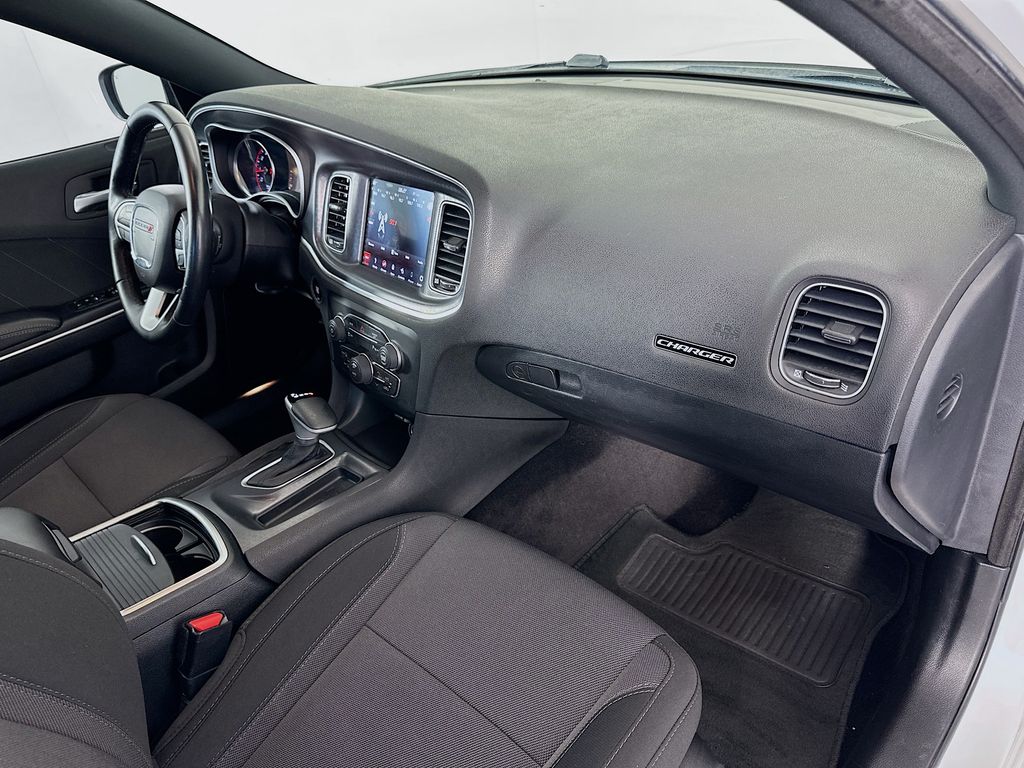 Thumbnail: 2018 Dodge Charger - 28