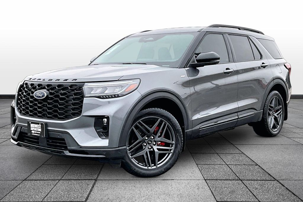 2025 Ford Explorer ST-Line AWD