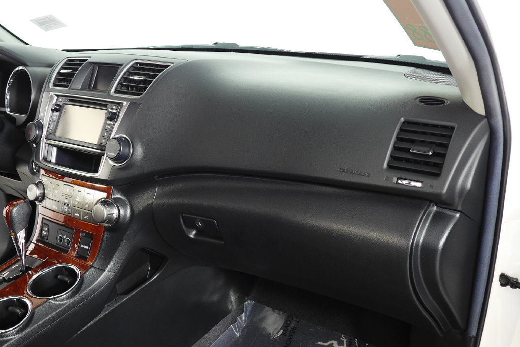 Thumbnail: 2013 Toyota Highlander - 12