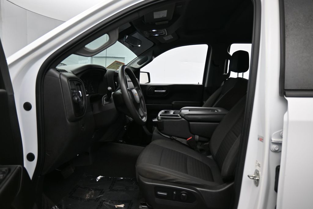Used 2022 Summit White Chevrolet Custom image 11