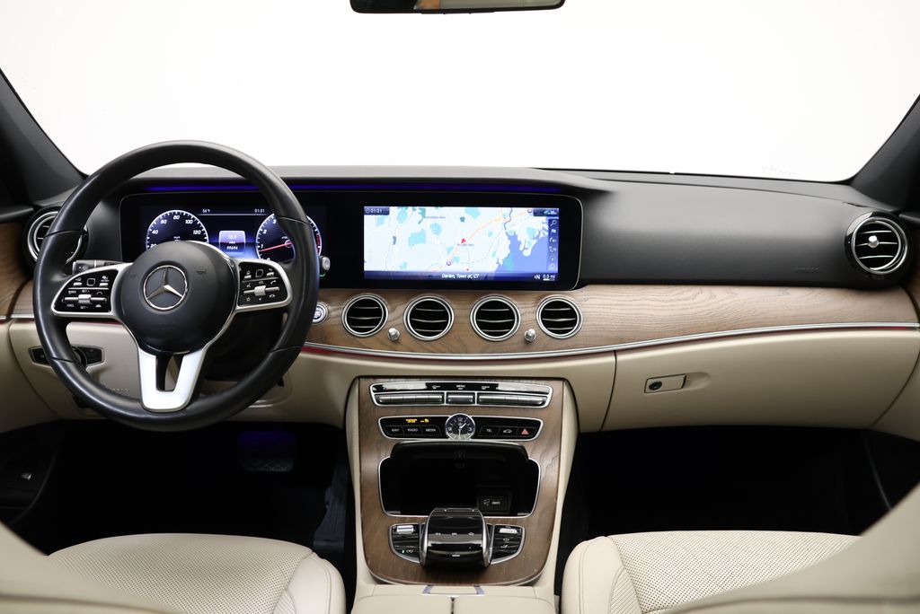 Thumbnail: 2019 Mercedes-Benz E-Class - 17