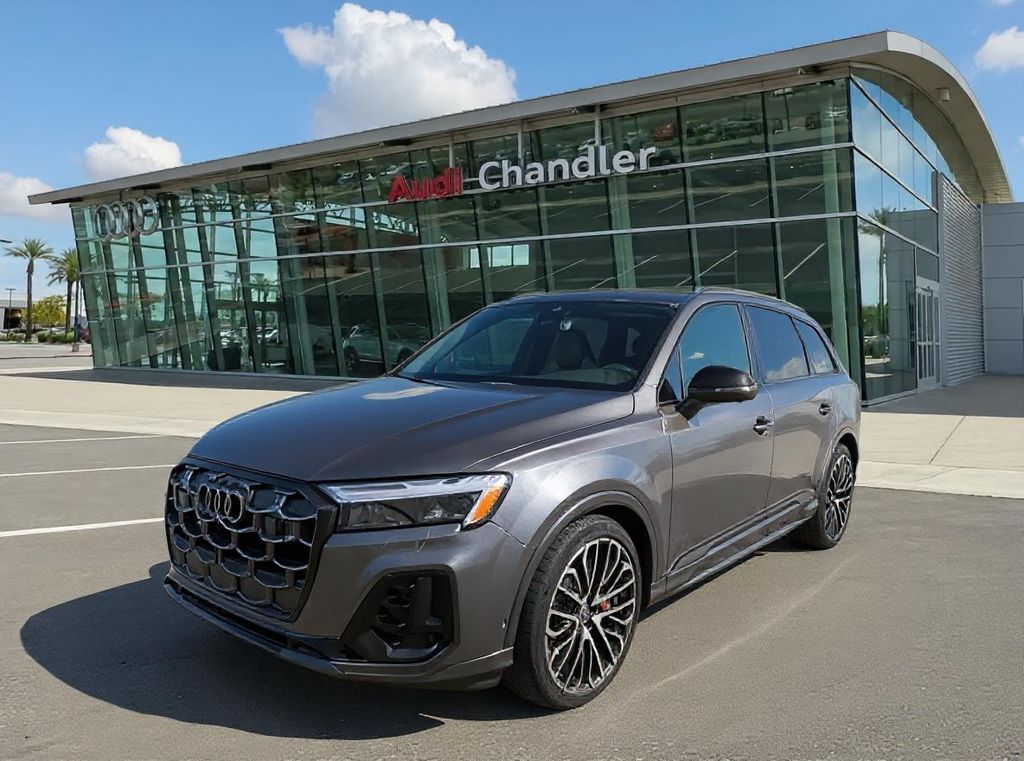 2025 Audi SQ7 Premium Plus -
                  Chandler, AZ