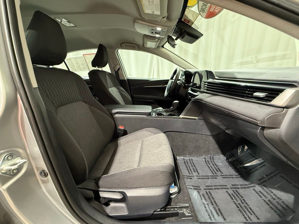 Thumbnail: 2025 Toyota Camry - 20