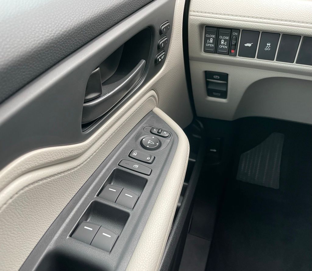 Thumbnail: 2026 Honda Odyssey - 24