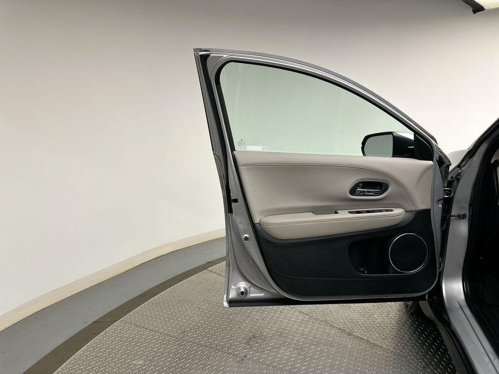 Thumbnail: 2018 Honda HR-V - 9